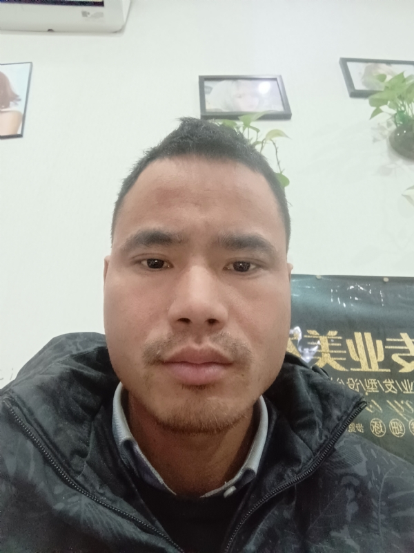 liuliyong的第一张照片--华容闪婚服务中心